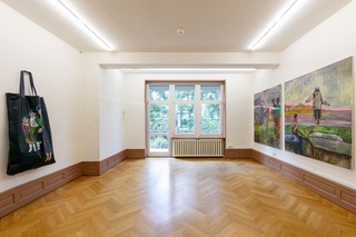 Memory bag (2021), Acrylic on synthetic PU leather, 100 x 160 cm. As shown at the exhibition "Heute Malen Wir", 2021, Villa Renata, Base, Switzeland. Curated by Isabel Balzer. Photo: Julian Salinas